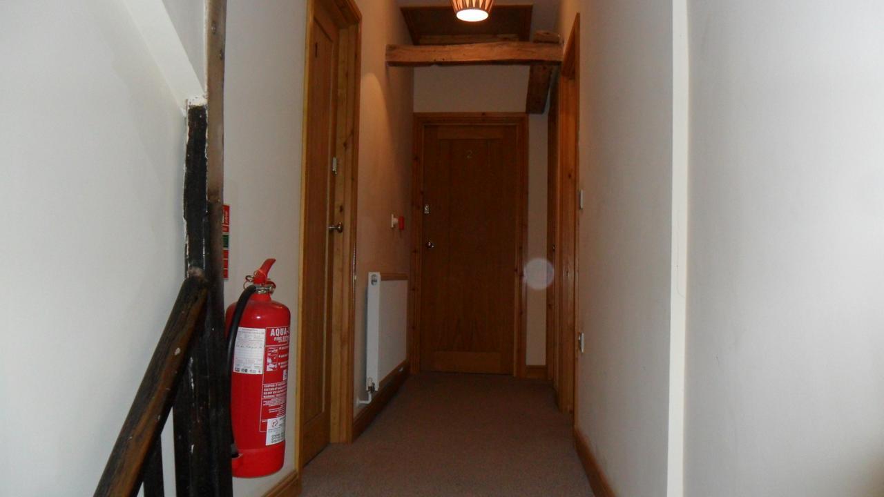 Bed and Breakfast The Bear Rhayader Esterno foto